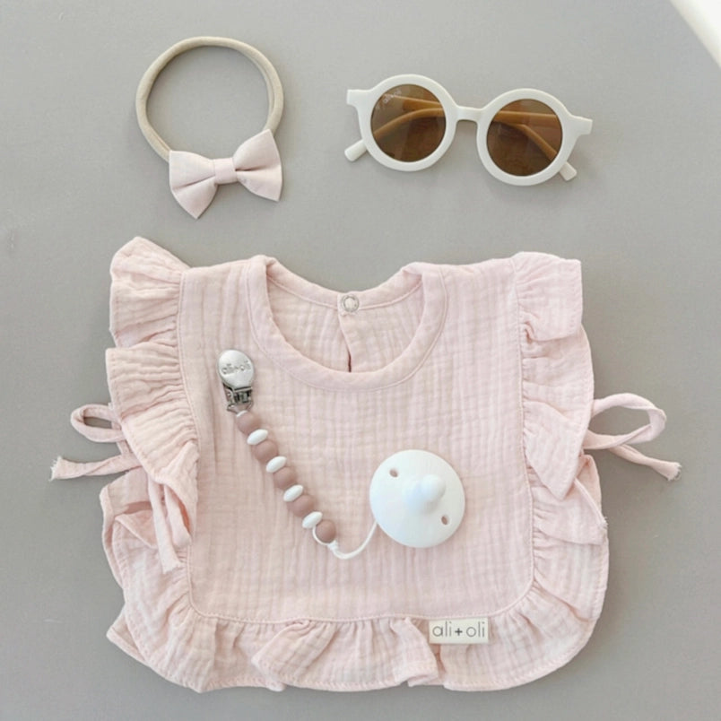 MUSLIN RUFFLE BABY BIB