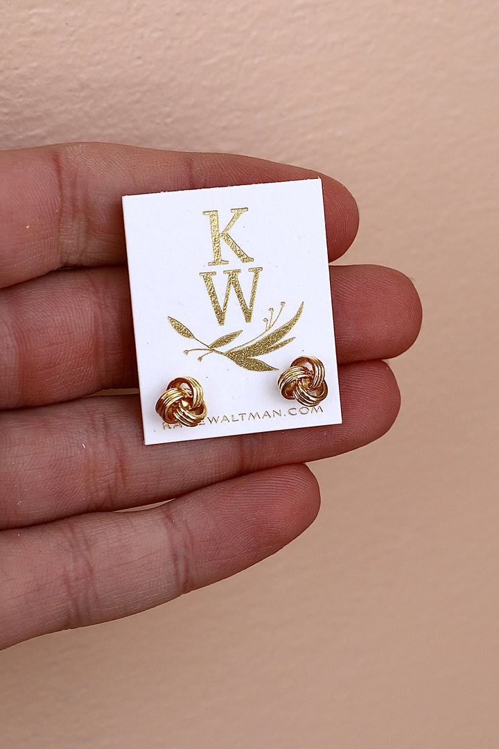 KNOT STUDS