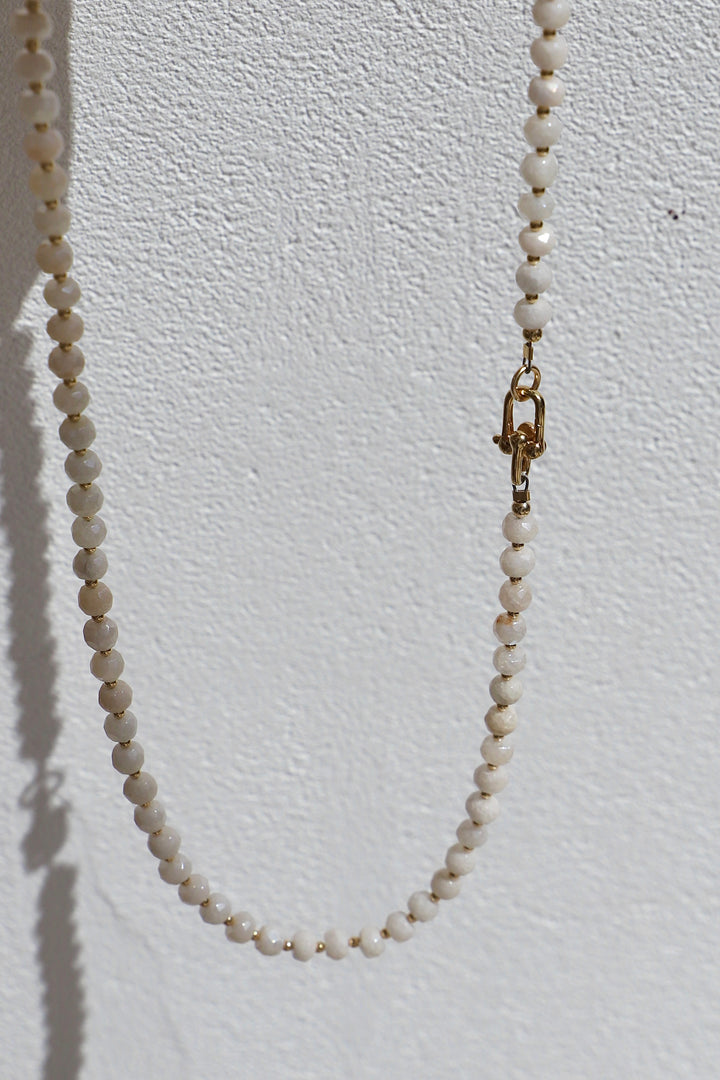 WHITE SILVERITE BEADED NECKLACE