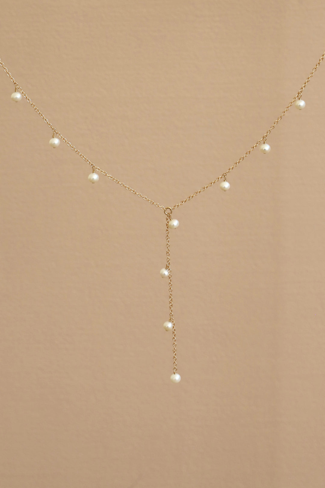 ELLE PEARL DROP LARIAT NECKLACE