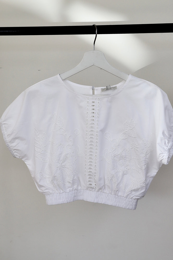 EYELET BALLOON CROP TOP
