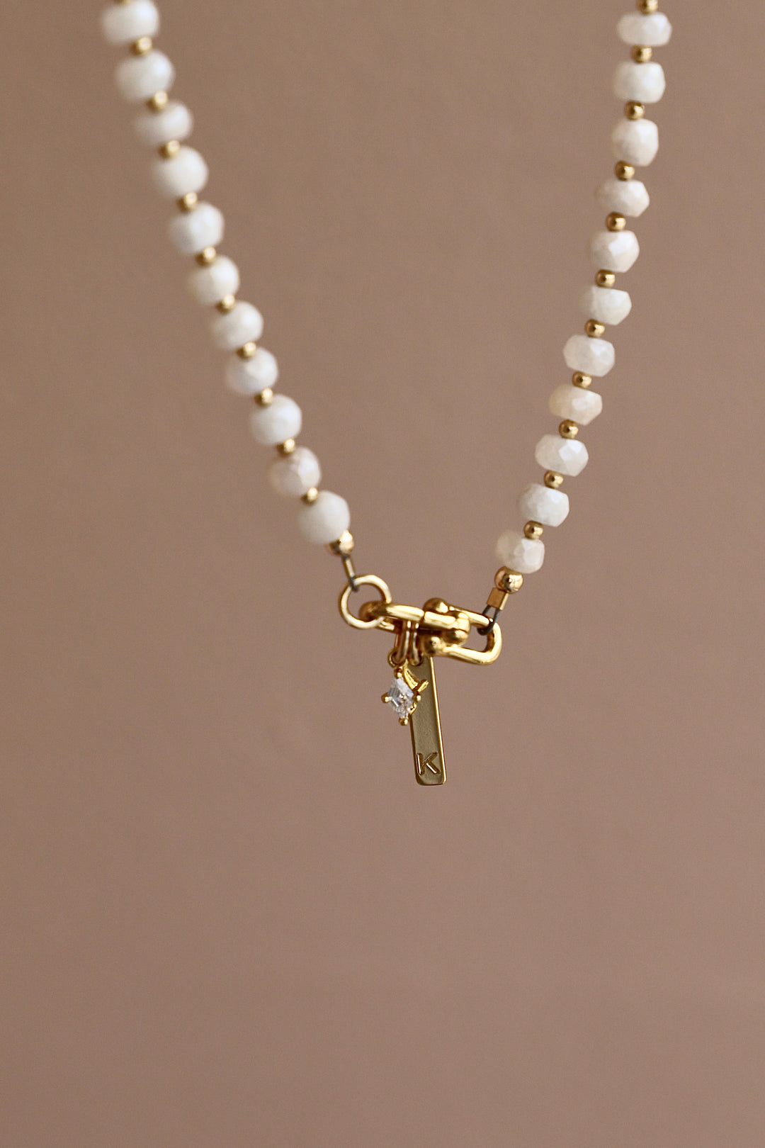 WHITE SILVERITE BEADED NECKLACE