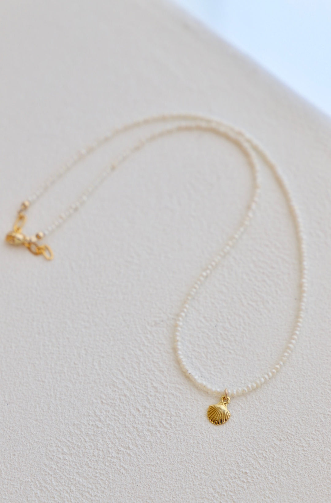 PETITE PEARL AND SEASHELL NECKLACE
