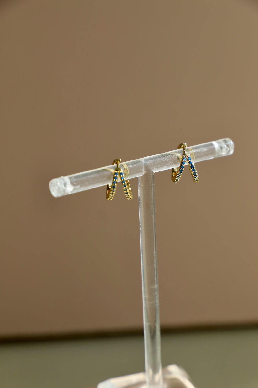 DOUBLE CZ HUGGIE HOOPS-BLUE