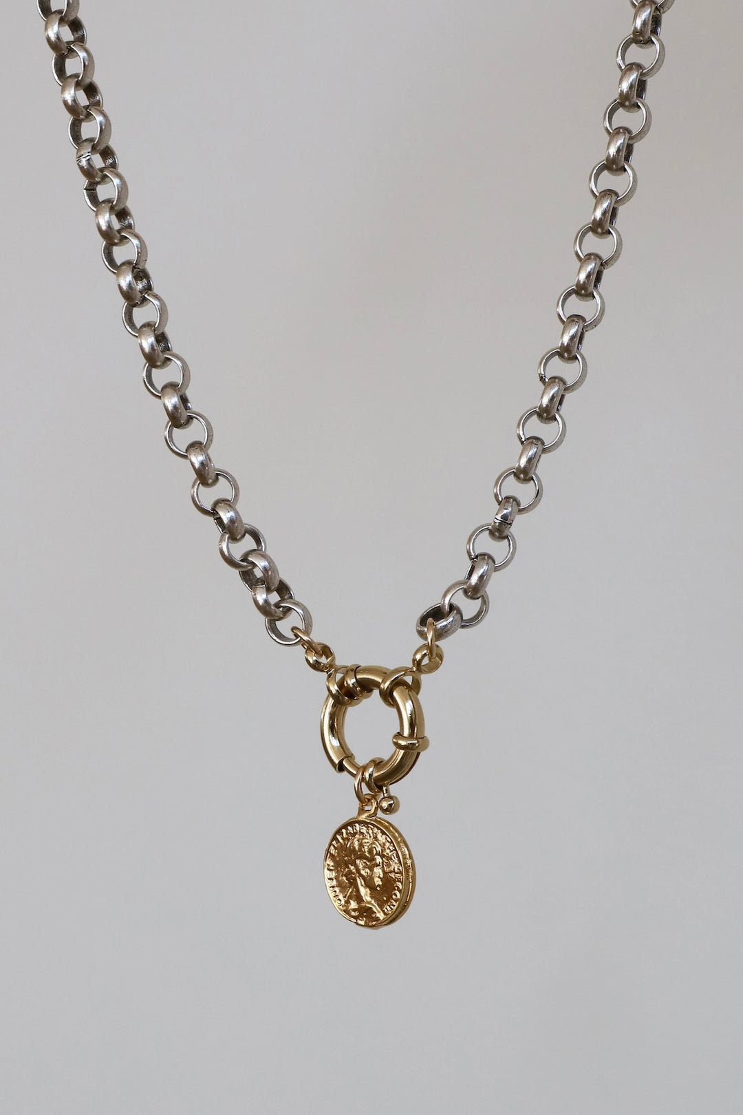 THE MERIDIAN CHAIN
