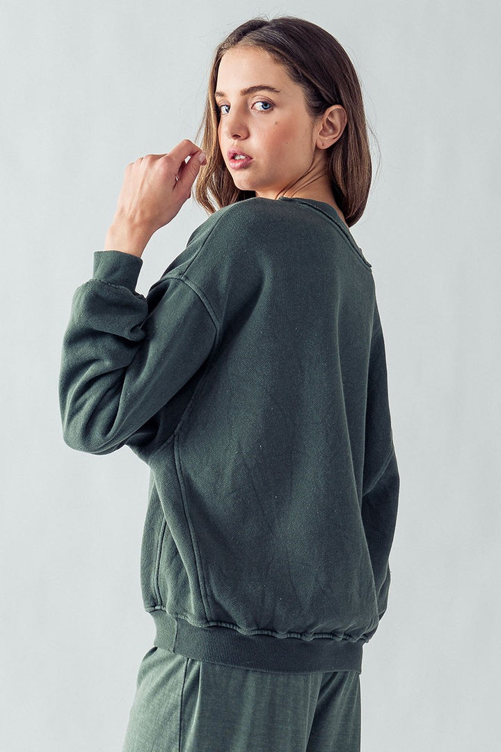 RHEA V-NECK SWEATSHIRT
