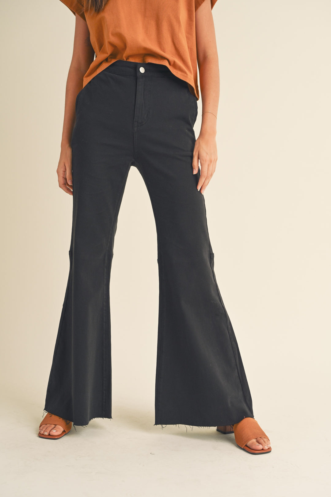 STRETCH FLARE PANTS