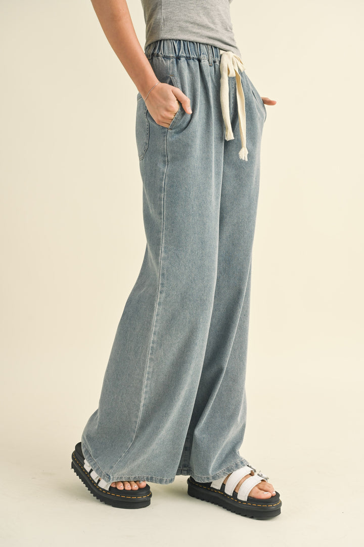 LIGHT WASH DENIM WIDE LEG PANTS