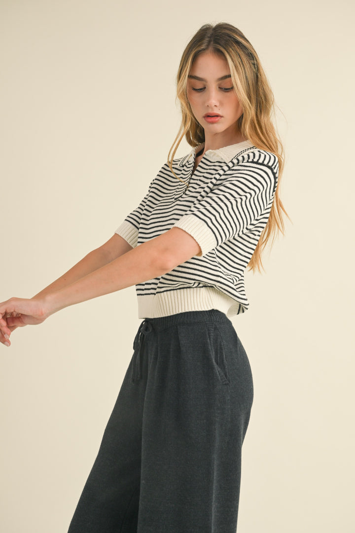 STRIPE COLLAR KNITTED TOP