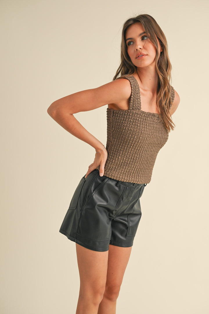 TEXTURE FABRIC WITH BAND SLEEVE TOP