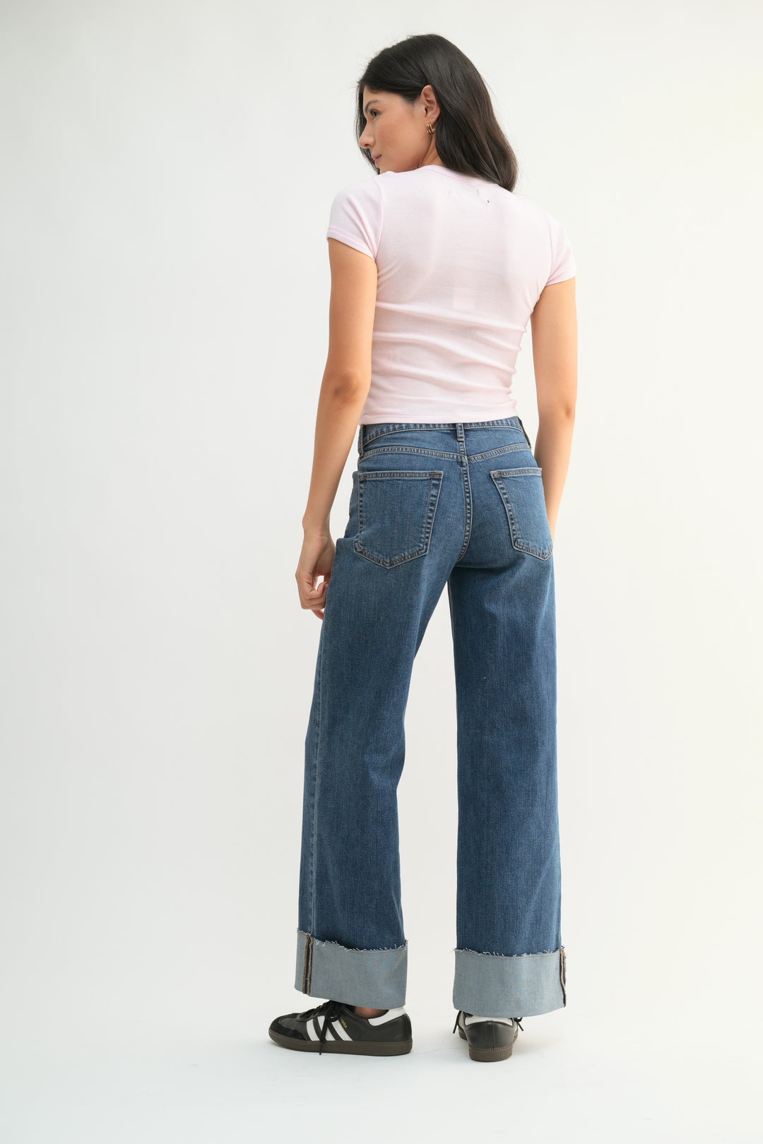 CUFFED WIDE ANKLE JEANS