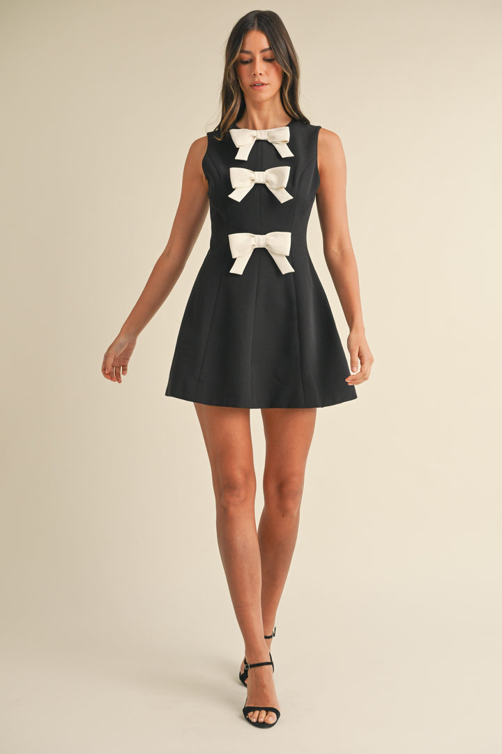 SLEEVELESS BOW DRESS