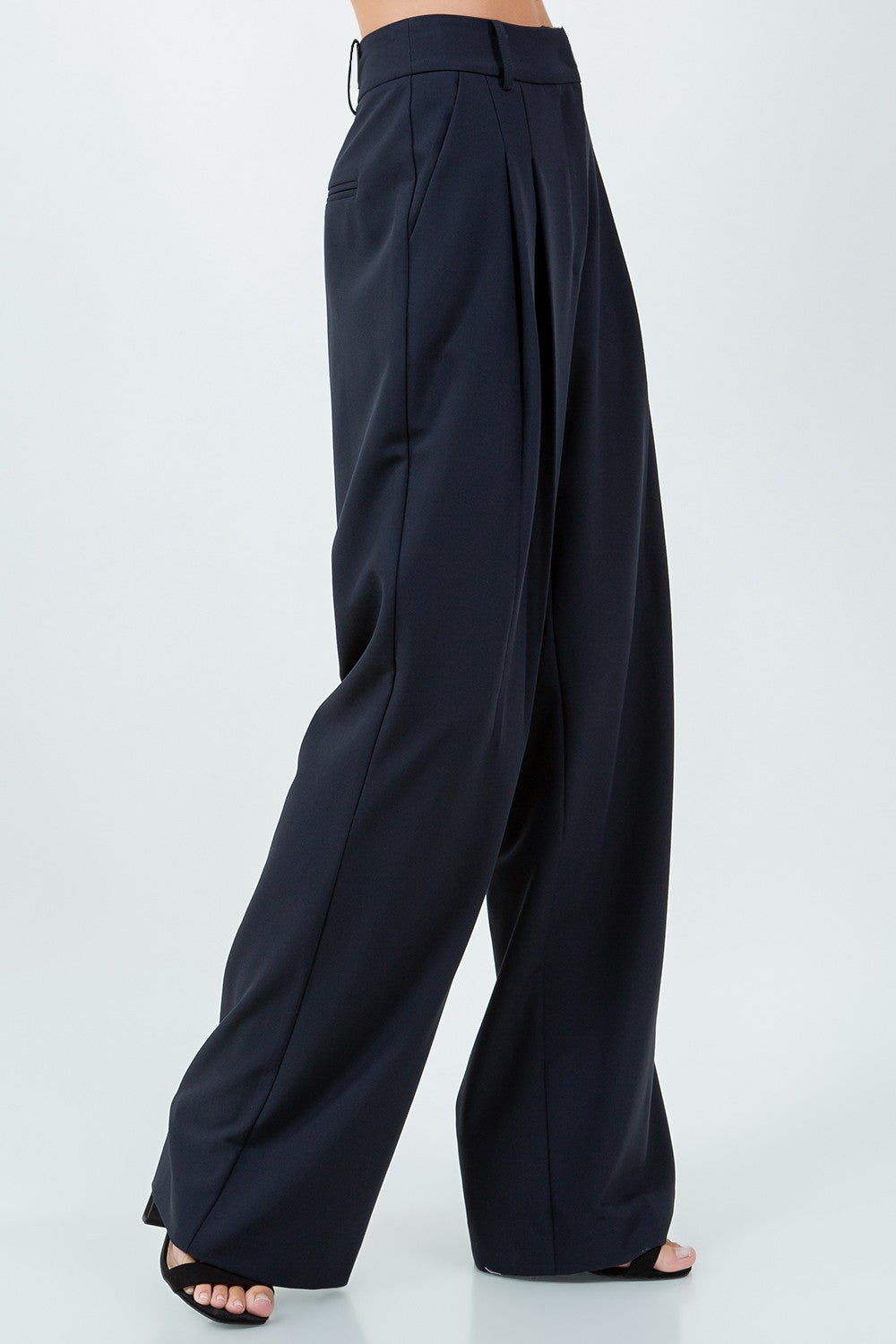 PLEATED TROUSERS