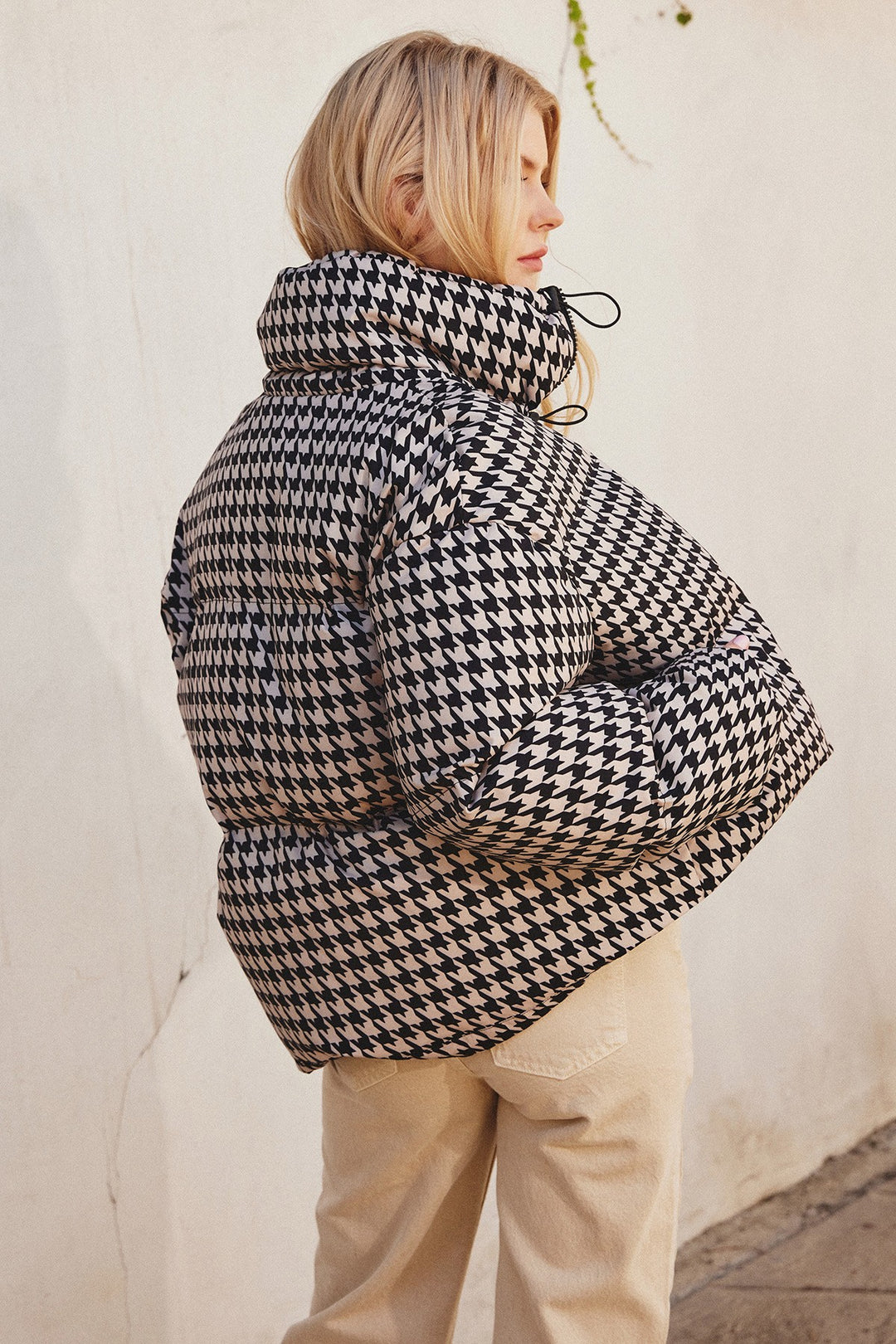 HOUNDSTOOTH PUFFER COAT