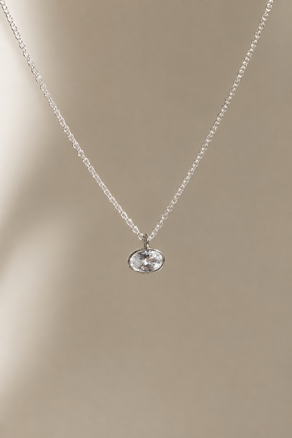SHAY MICRO BEZEL NECKLACE- SILVER
