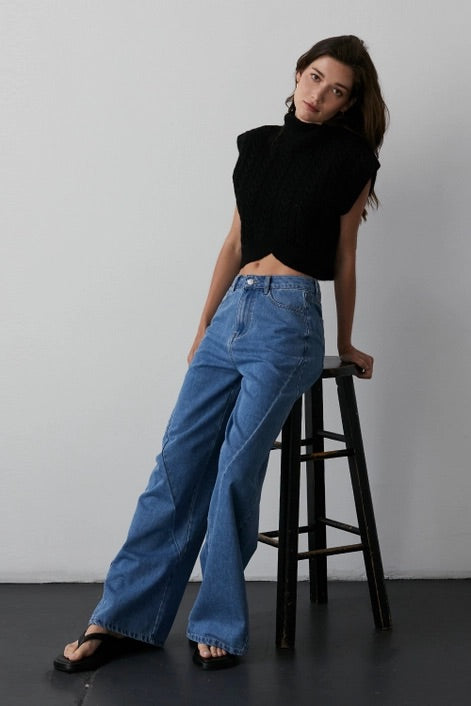 ANNA MOCK NECK SWEATER