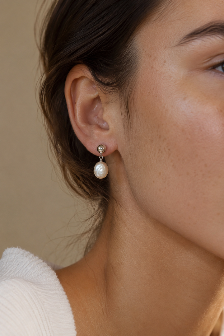 LEA PEARL DROP EARRINGS