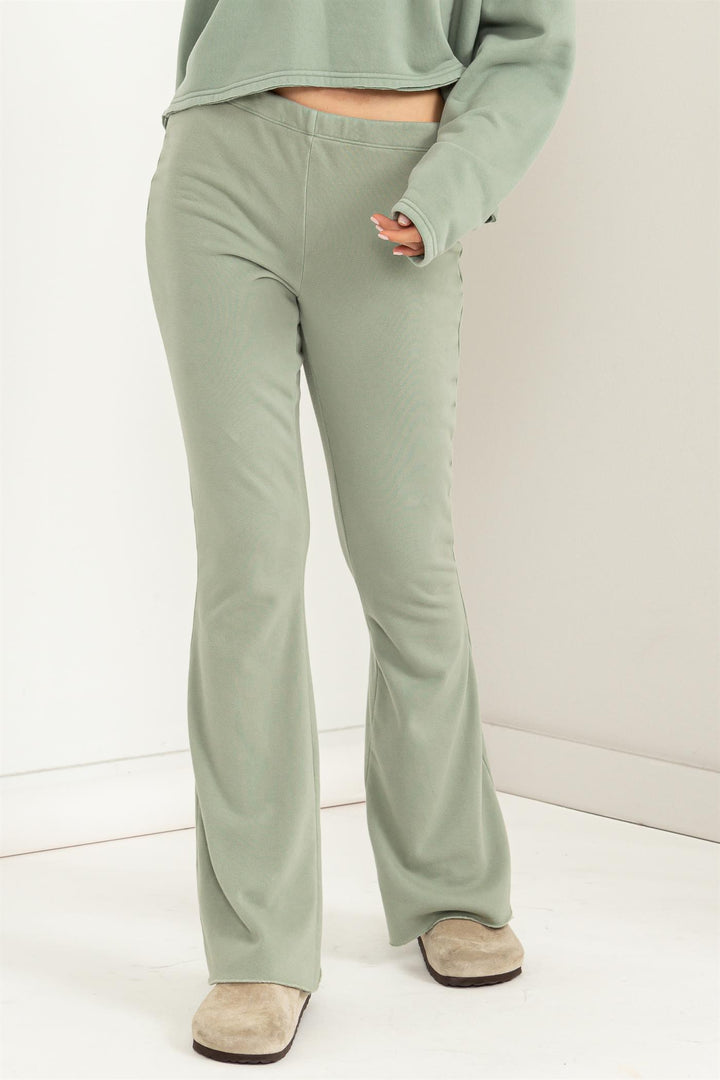 WILD SOUL MID-RISE FLARE PANT