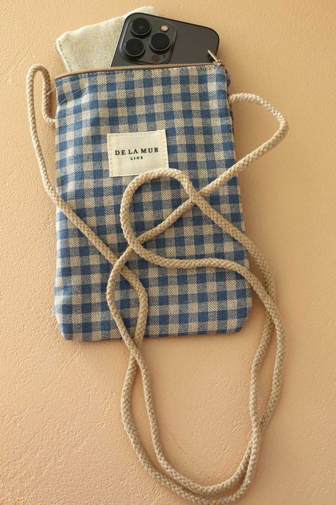 BRISA PHONE SLEEVE