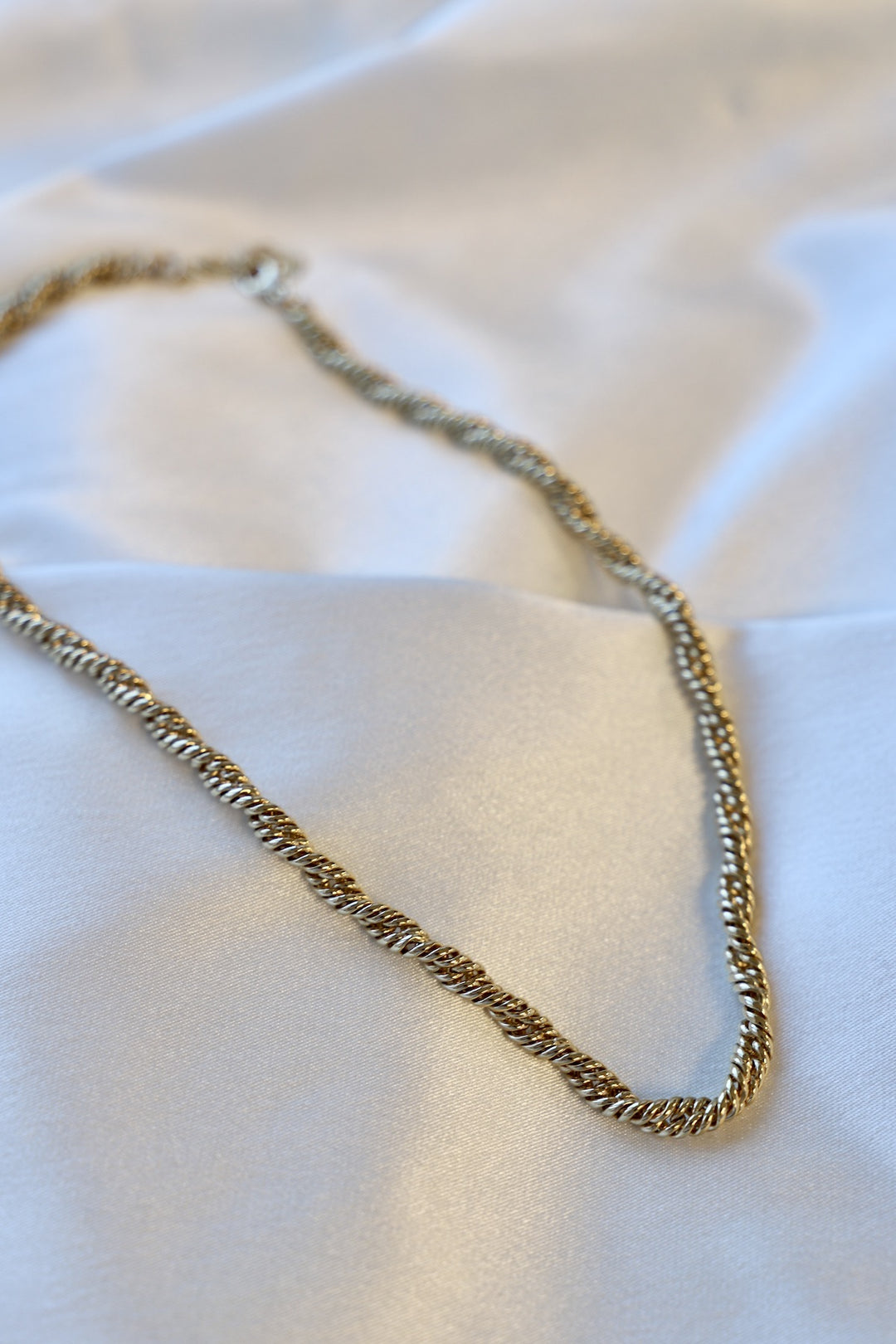 HAZEL ROPE CHAIN NECKLACE