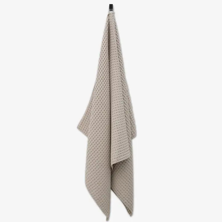 WAFFLE BATH TOWEL - TAUPE