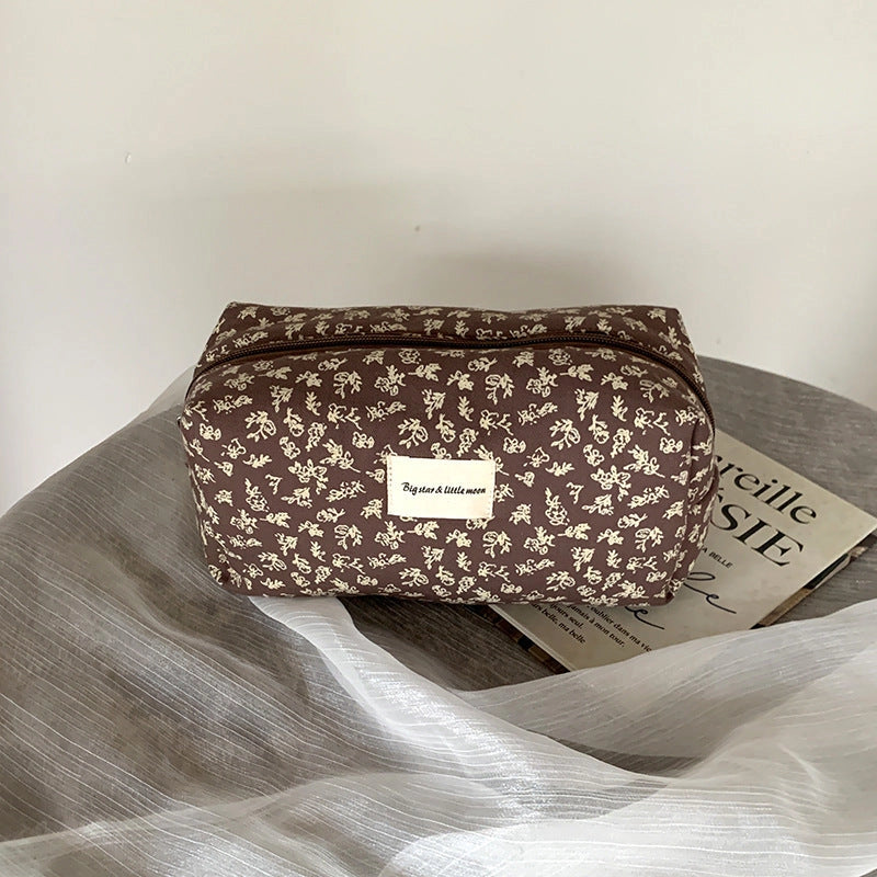 BROWN FLORAL MAKEUP POUCH