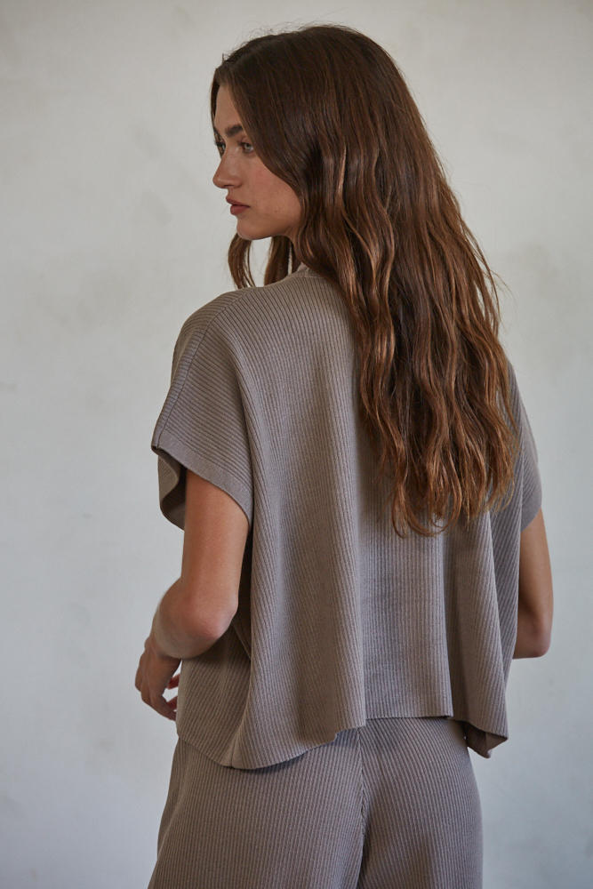 LEONIE SWEATER TOP- MOCHA