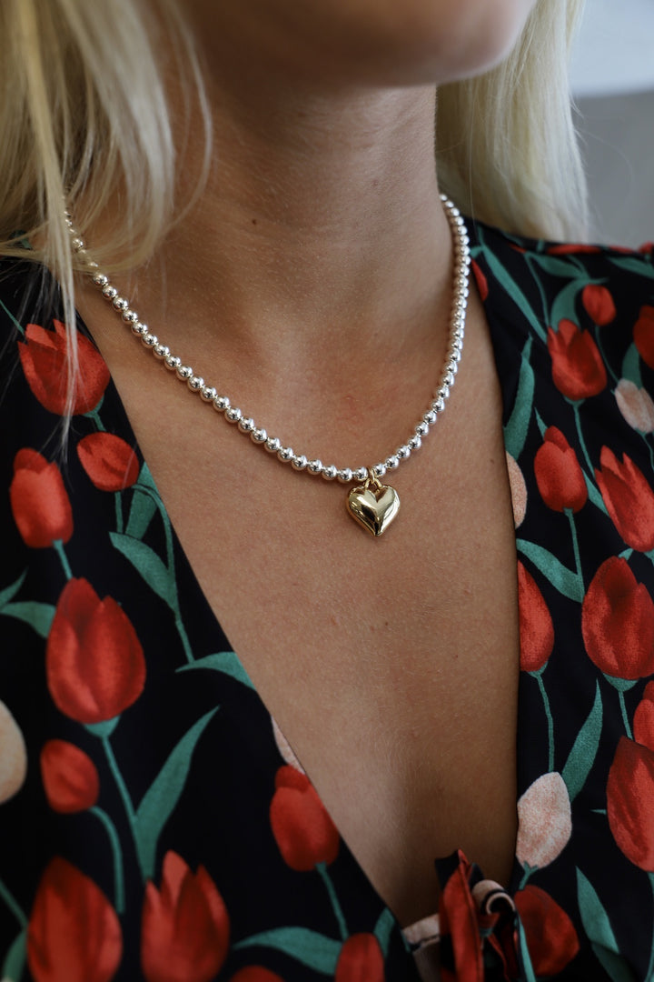 THE AMOUR NECKLACE
