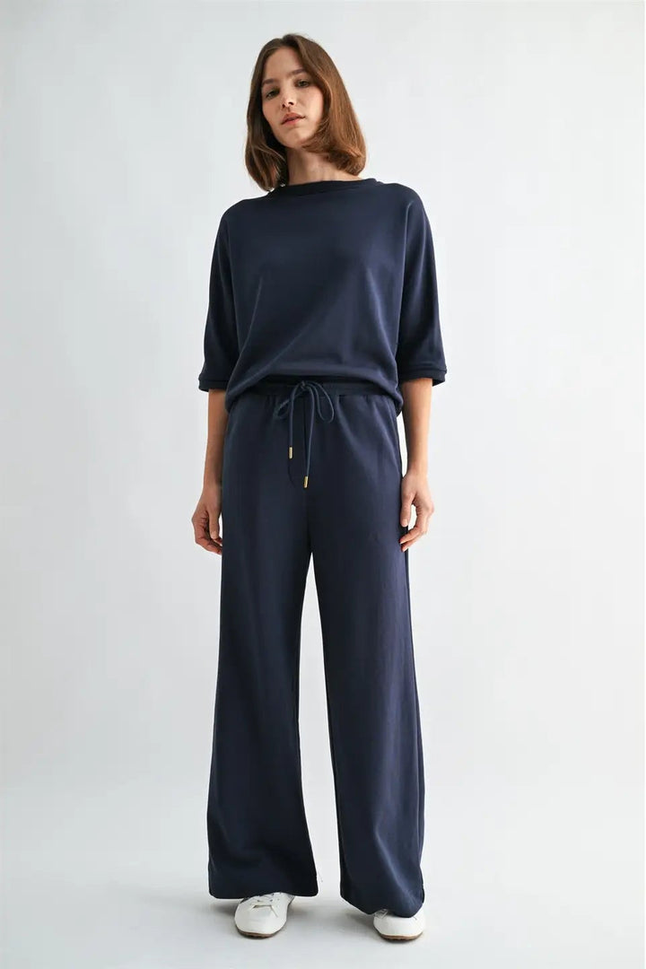 DOLMAN SLEEVE SWEATSHIRT