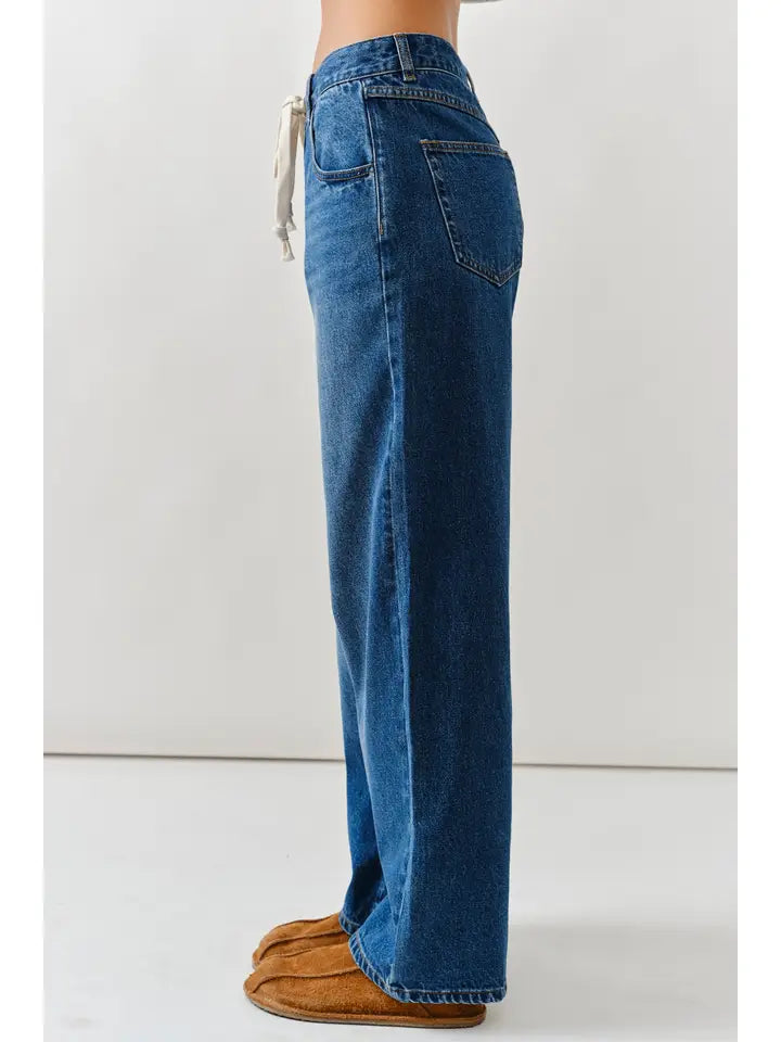 DRAWSTRING STRAIGHT JEAN