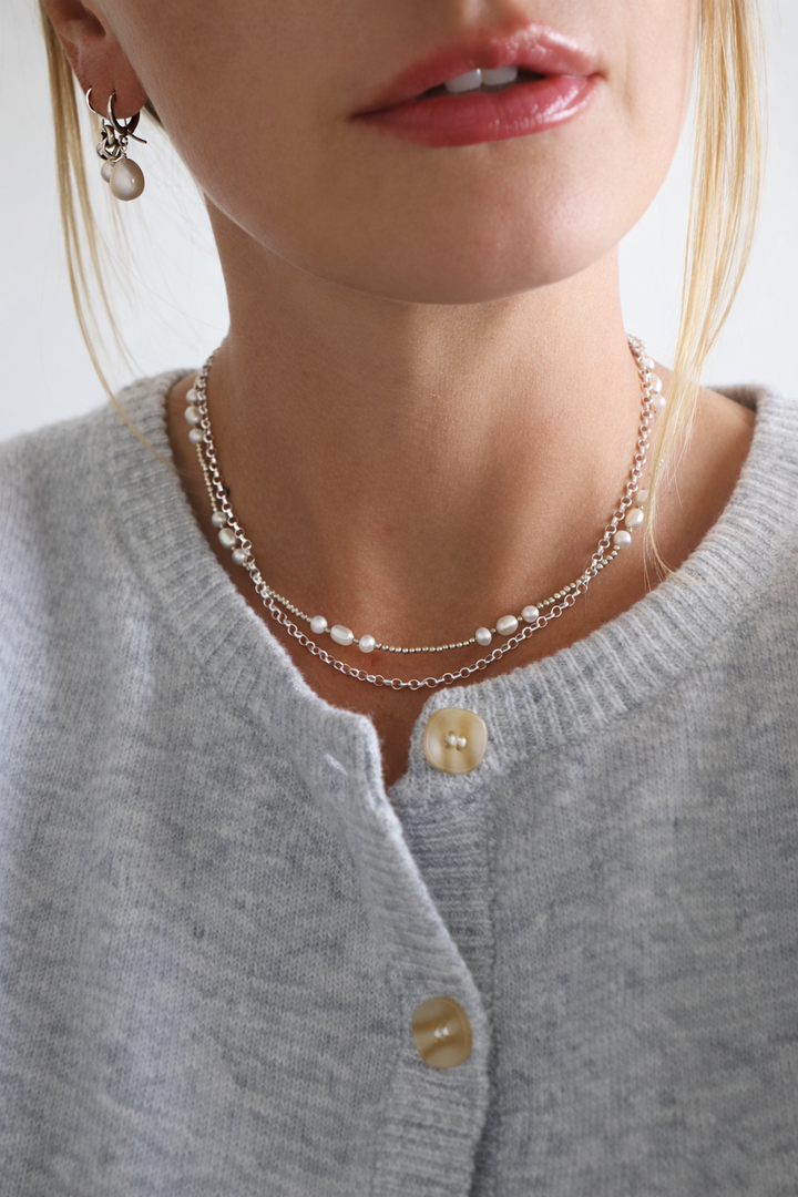 BEACHCOMBER PEARL NECKLACE- SILVER