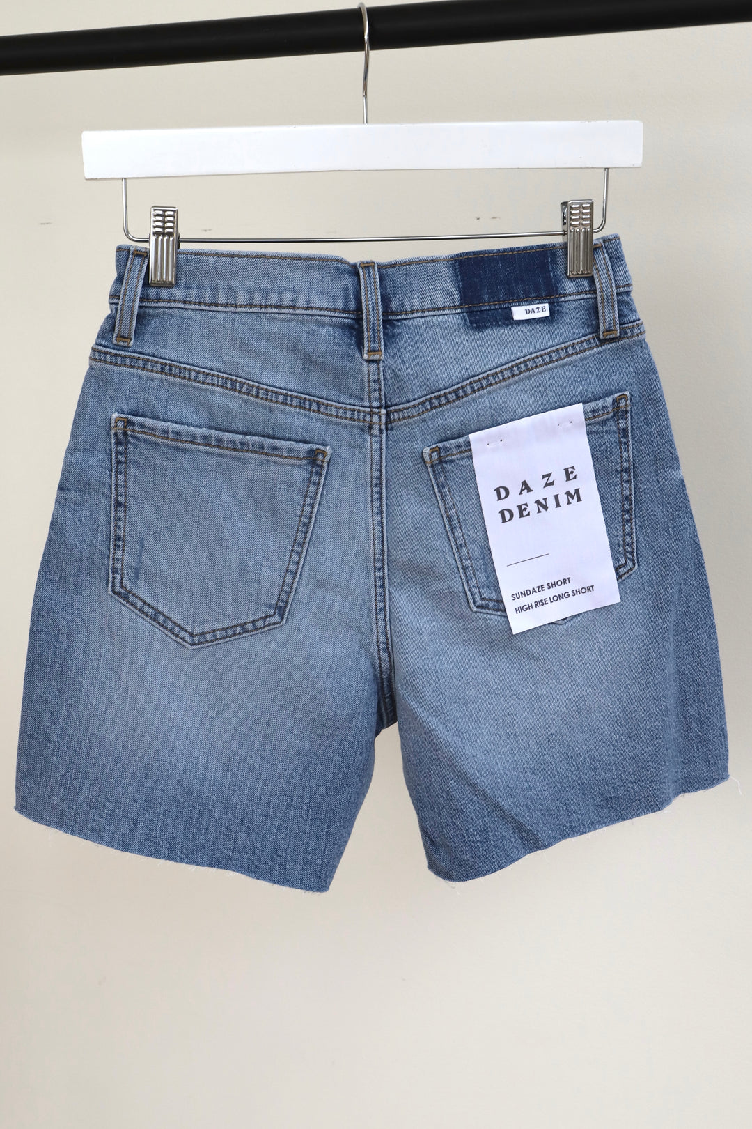 SUNDAZE SHORT