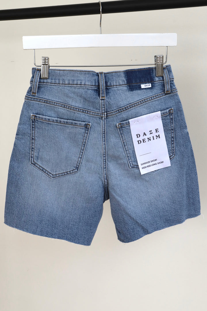 SUNDAZE SHORT