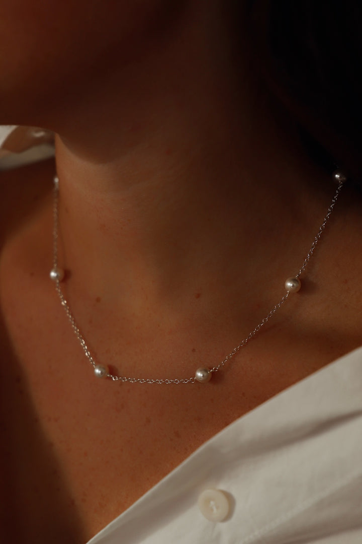 SILVER PEARL STATION NECKLACE