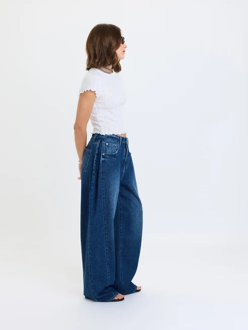 HERO HIGH RISE PLEATED JEAN