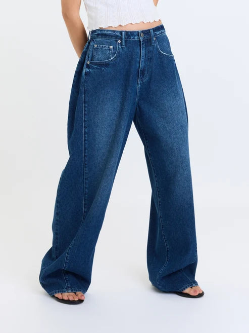 HERO HIGH RISE PLEATED JEAN