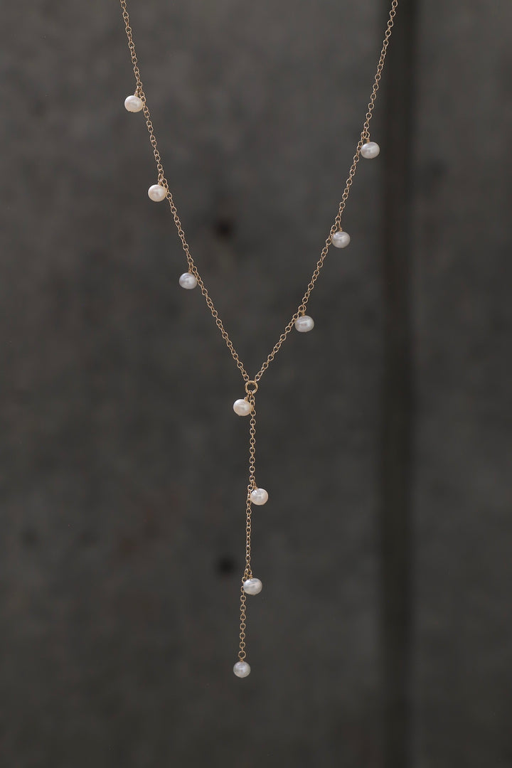 ELLE PEARL DROP LARIAT NECKLACE