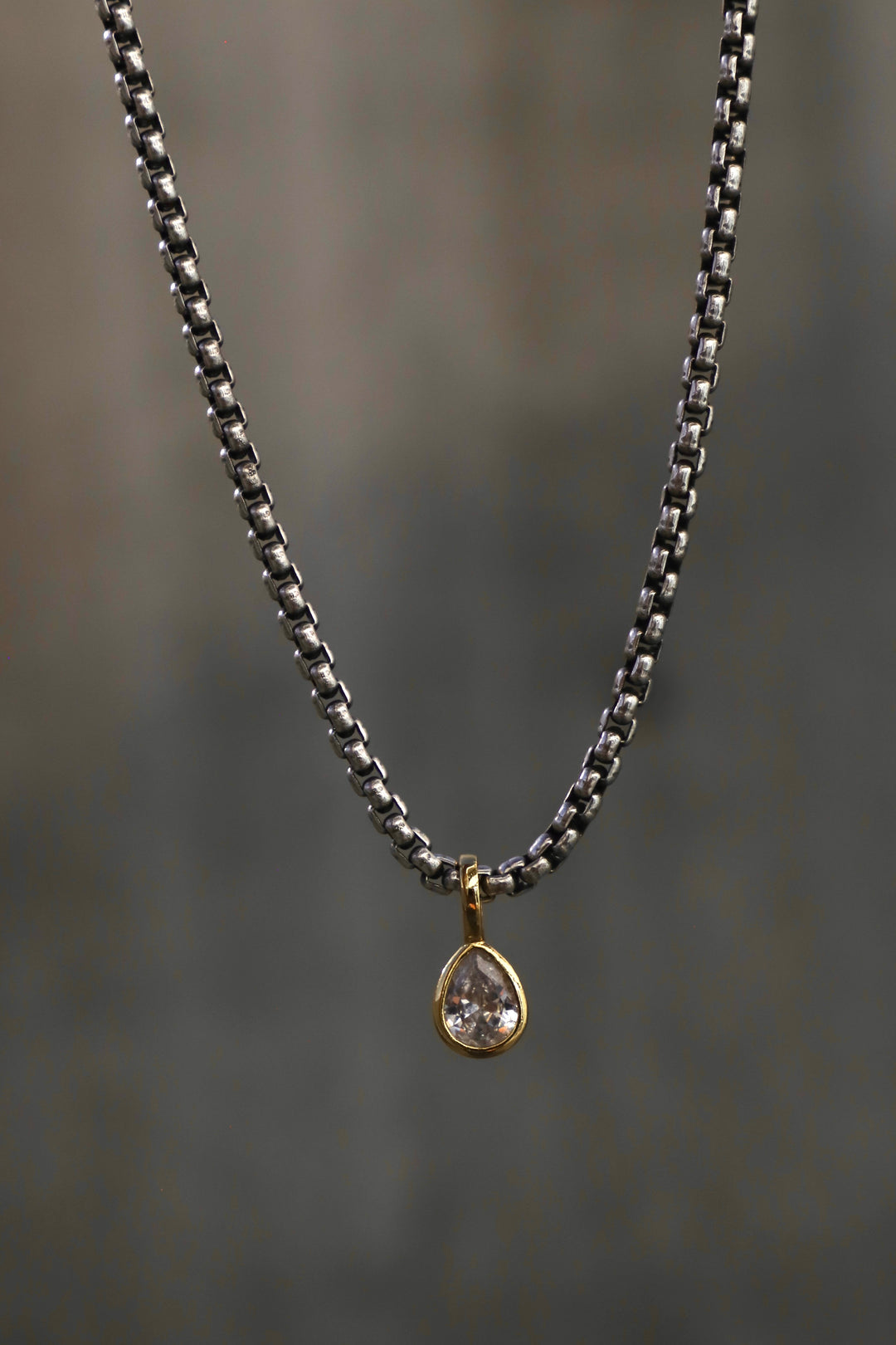 THE SLOANE NECKLACE-MIXED METAL