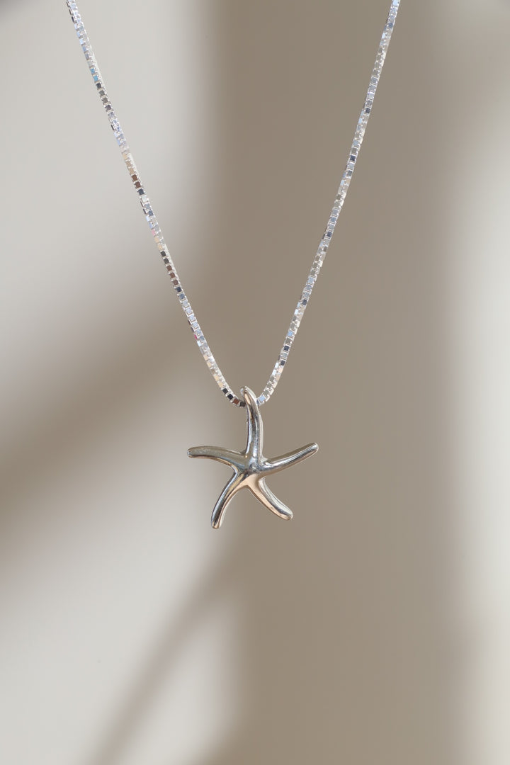 SEASTAR CHARM NECKLACE