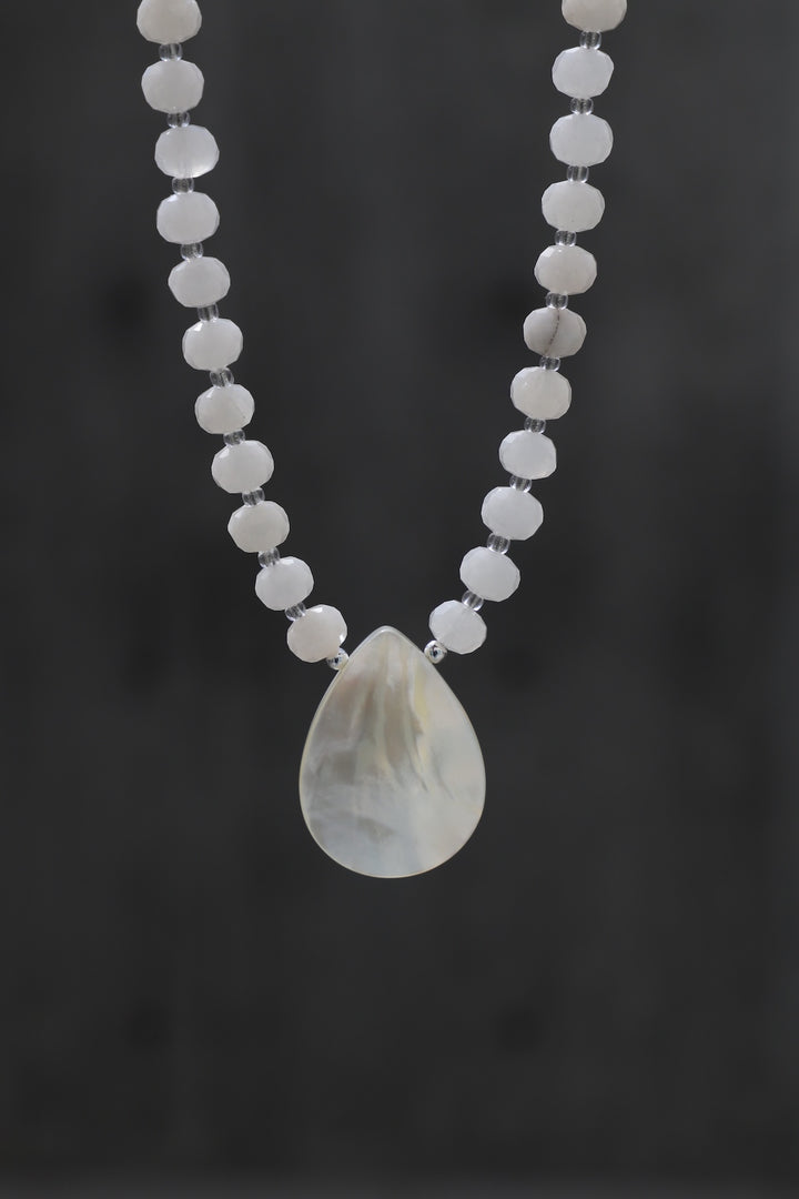 COASTLINE MOTHER OF PEARL NECKLACE