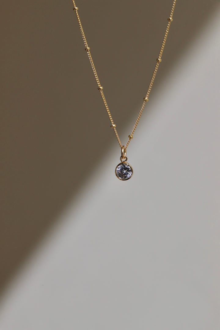 PENELOPE ROUND BEZEL NECKLACE