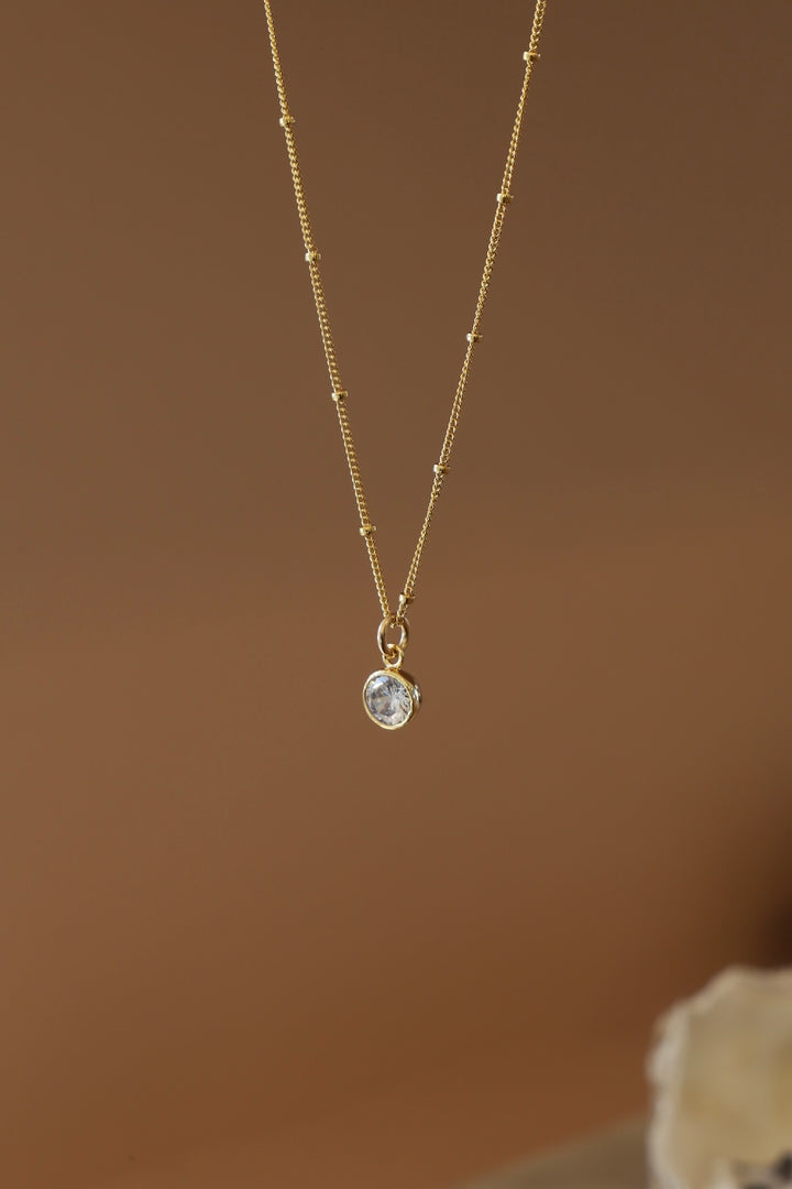 PENELOPE ROUND BEZEL NECKLACE