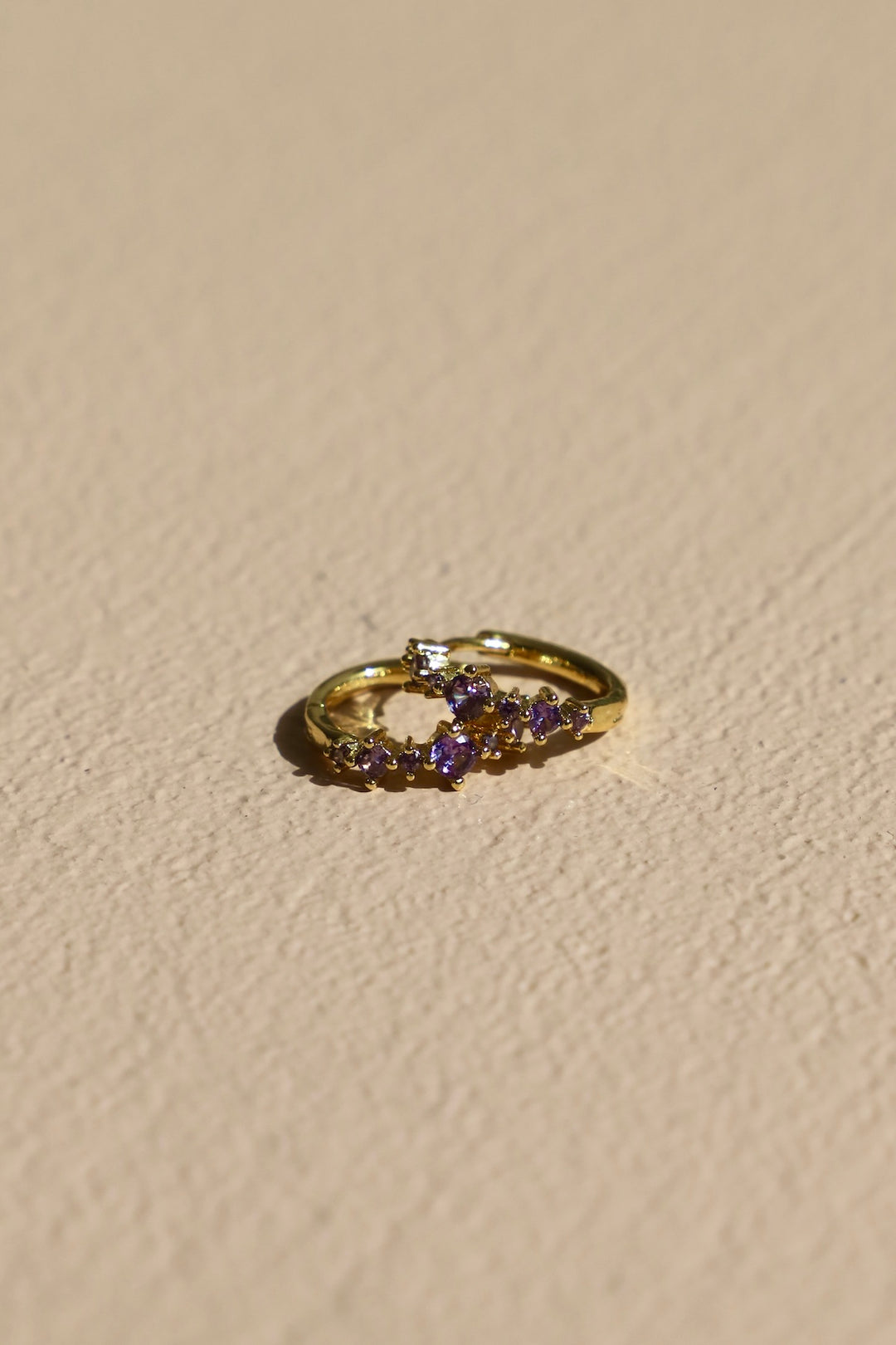 LILAC CZ HUGGIES