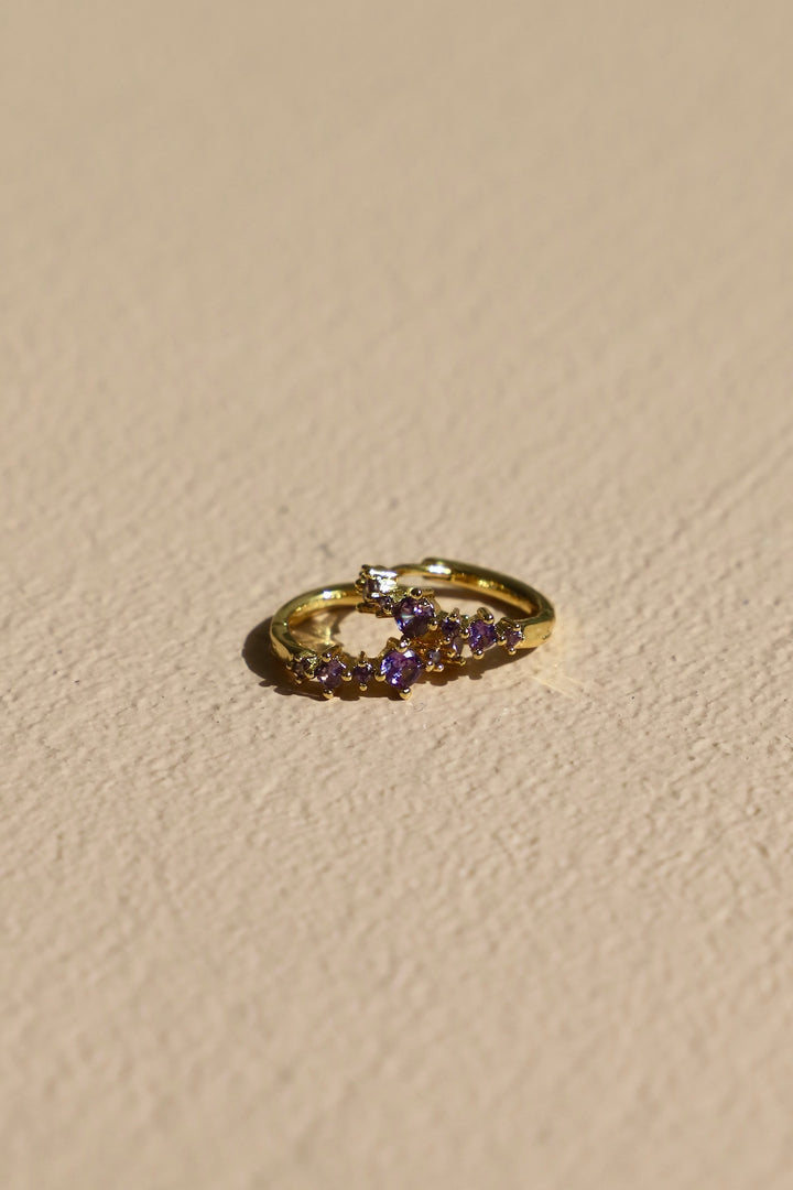 LILAC CZ HUGGIES