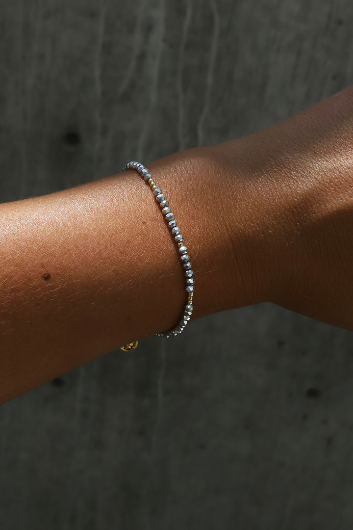 PETITE SHINY METALLIC CRYSTAL BRACELET