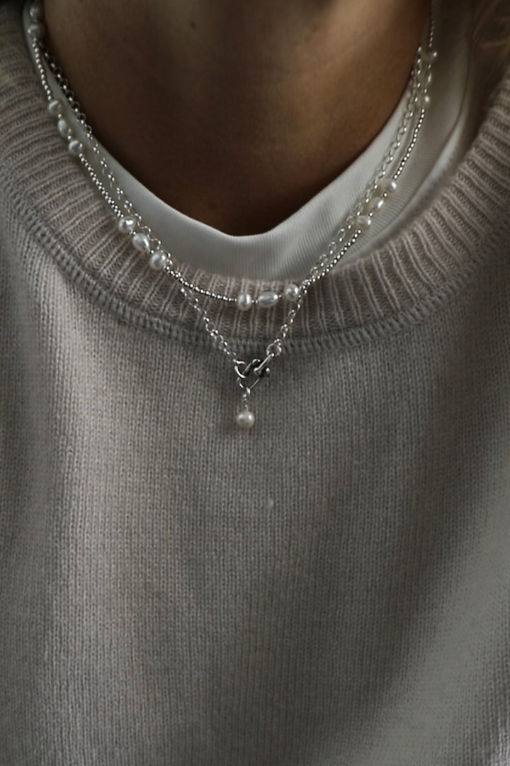 BEACHCOMBER PEARL NECKLACE- SILVER