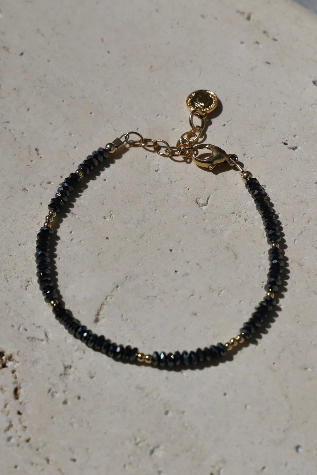 SHINY HEMATITE BEADED BRACELET