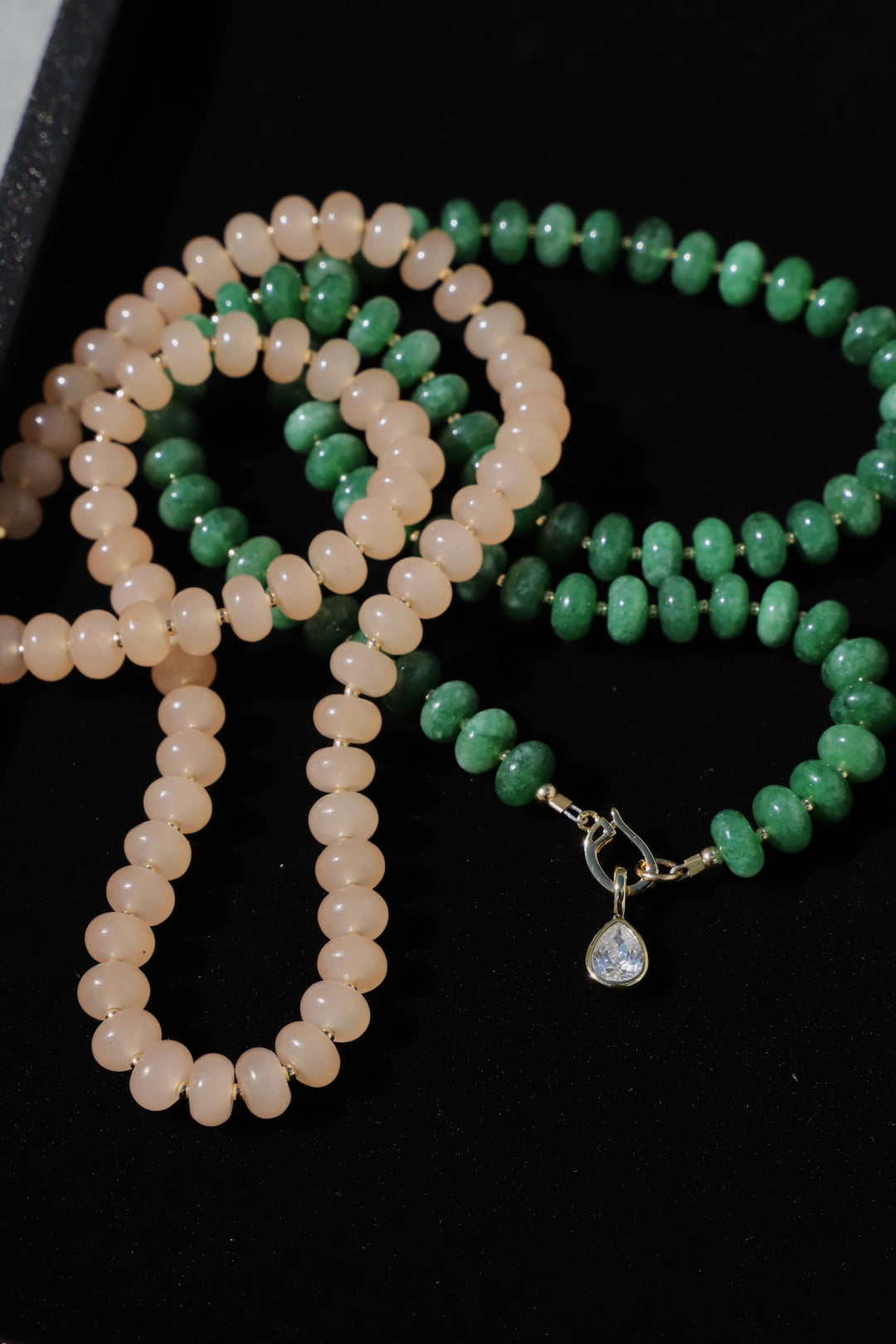 THE COLLECTOR NECKLACE- FOREST GREEN