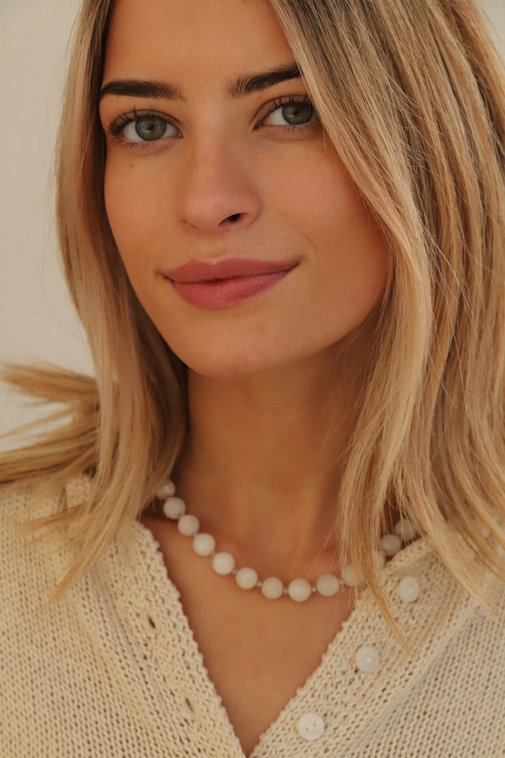 MOONSTONE BEADED NECKLACE