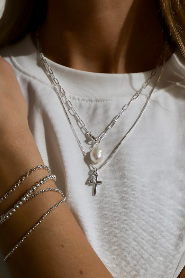 CELESTE PEARL DROP NECKLACE